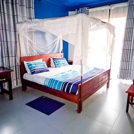 Hendo Hotel Entebbe Kültér fotó