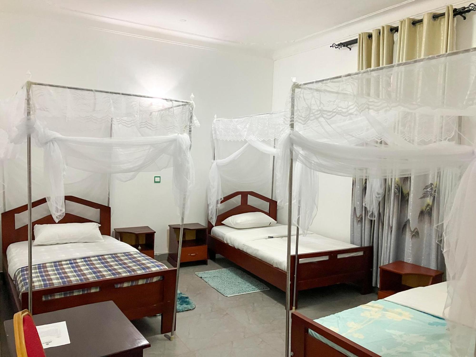 Hendo Hotel Entebbe Kültér fotó