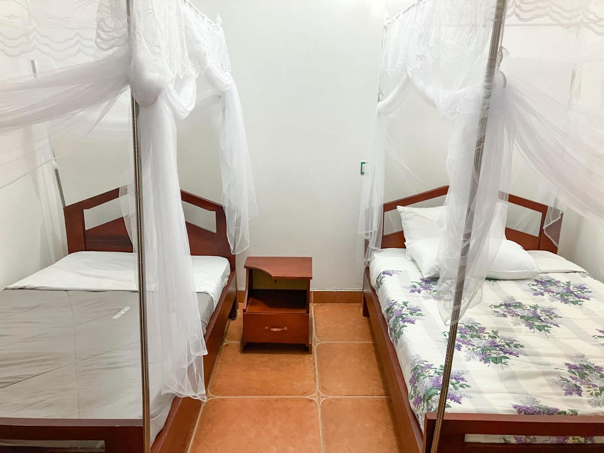 Hendo Hotel Entebbe Kültér fotó