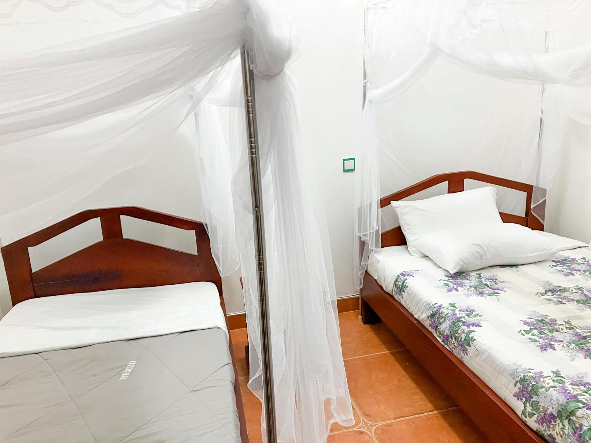 Hendo Hotel Entebbe Kültér fotó
