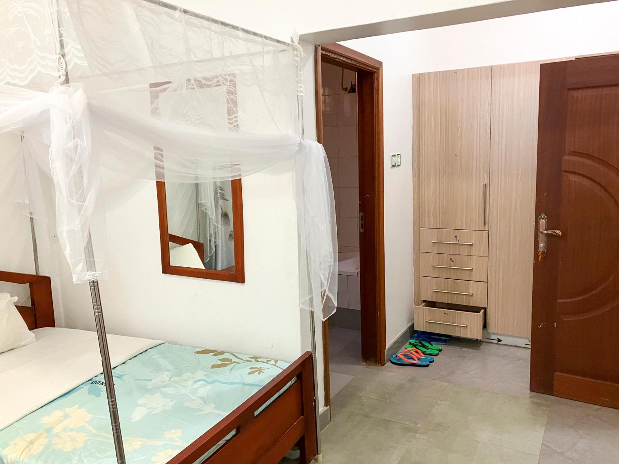 Hendo Hotel Entebbe Kültér fotó