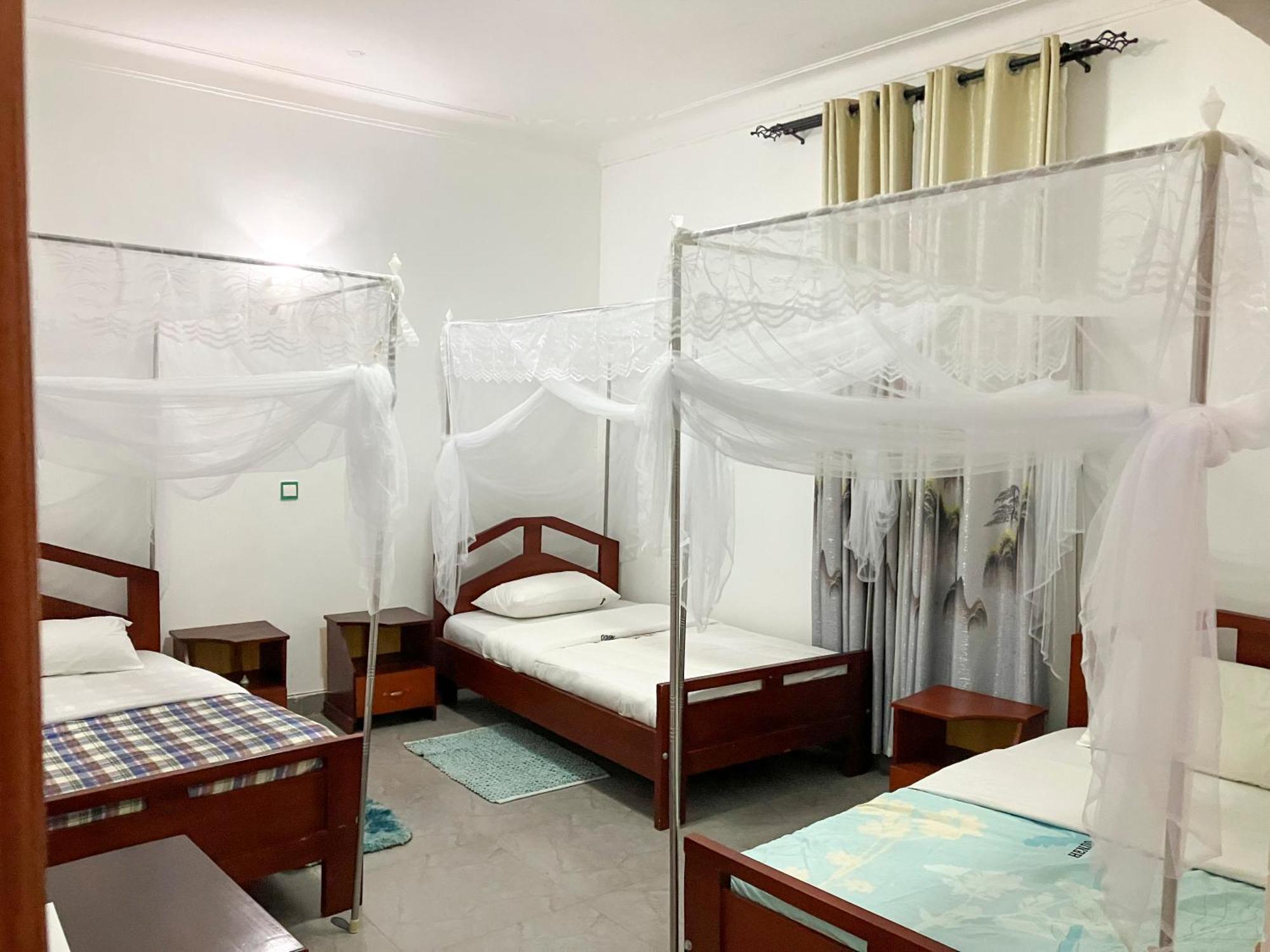 Hendo Hotel Entebbe Kültér fotó